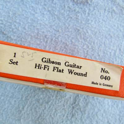 Gibson Hi-Fi Flat Wound String Box Made In Germany! 1950's Era Gibson Guitar Hi-Fi Flat Wound No. 040 String Box Cool Case Candy image 2