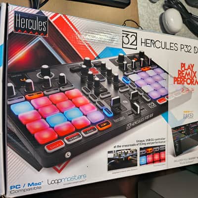 Hercules P32 USB DJ Controller 2010s - Black image 2