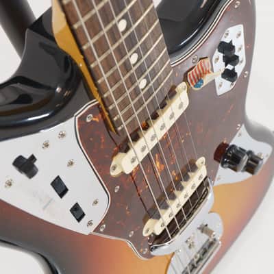 Fender 2007 American Vintage 62 Jaguar - 3-Color Sunburst with Rosewood Fingerboard with Case image 5