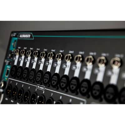 Allen & Heath Qu-SB Portable 18-In/14-Out Digital Mixer image 7