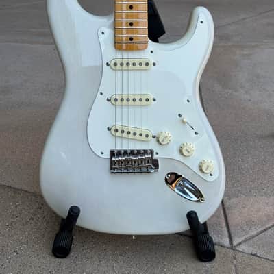 Fender Eric Johnson Stratocaster with Maple Fretboard 2014 White Blonde image 4