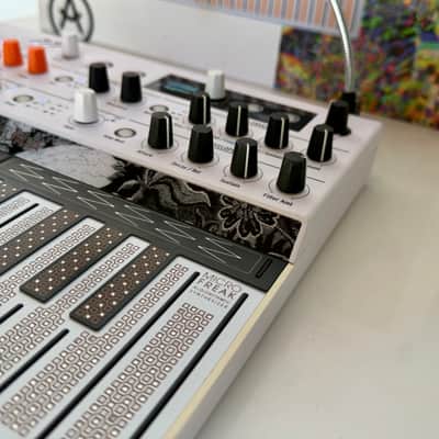 Arturia MicroFreak Vocoder Edition Synthesizer w/ Mic & Original Box – Excellent Condition image 4