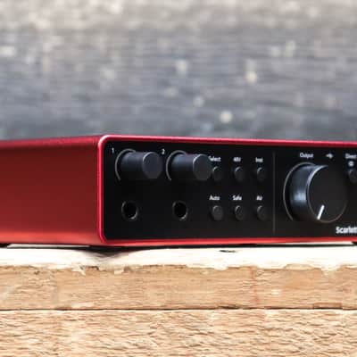 Focusrite Scarlett 2i2 4th Gen Studio-Quality 2-In / 2-Out USB Audio Interface image 3