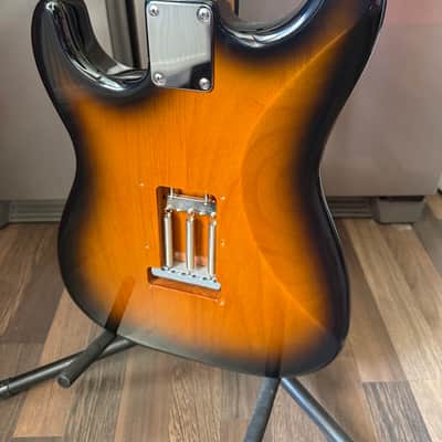 ESP Edwards Stratocaster - 2 Tone Sunburst Made in Japan image 18