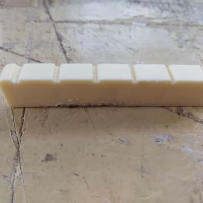 Unbranded Plastic Guitar Nut 1960s - White image 2