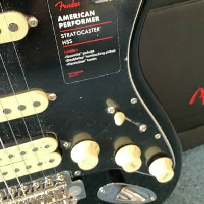 FENDER  AMERICAN PERFORMER STRATOCASTER  LATE 2000’s - BLACK image 3