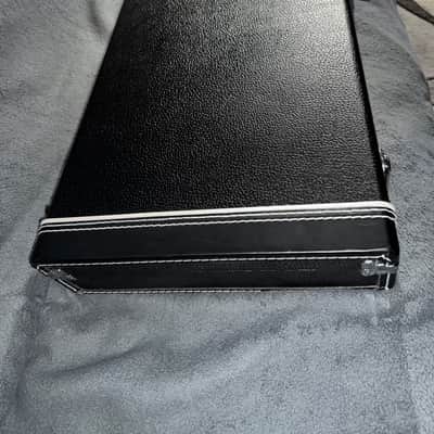 Fender Classic Series Wood stratocaster Guitar Case 2010s - Black image 5