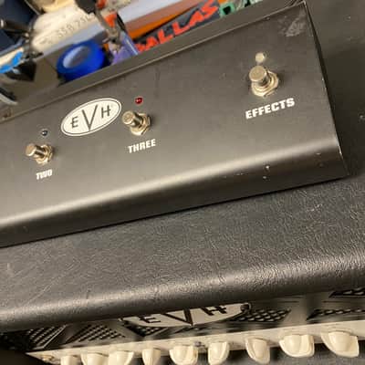 EVH 5150 III/212ST Stack image 11