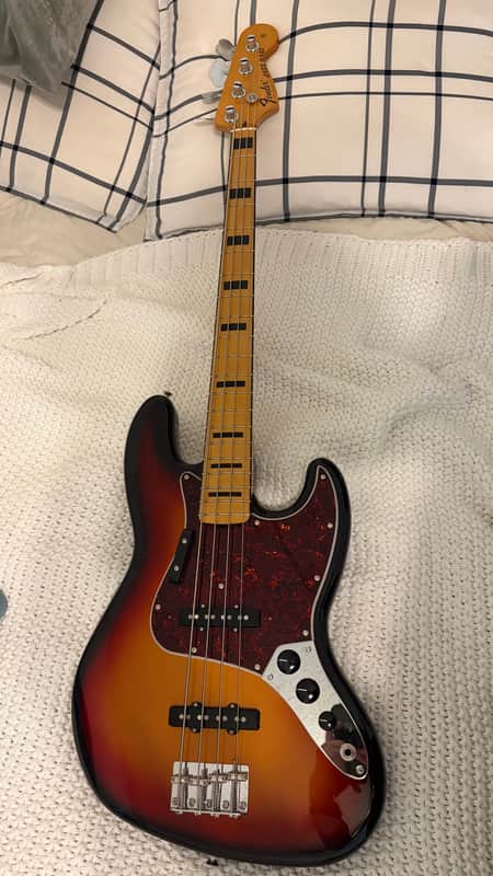 Fender Vintera III Early '70s Jazz Bass 3-Color Sunburst image 1