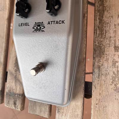 PPPC Sound Effects Stone Bender (Tone Bender MK1.5 with Mullard OC81D White Jacket) 2026 - Grey Hammertone image 4