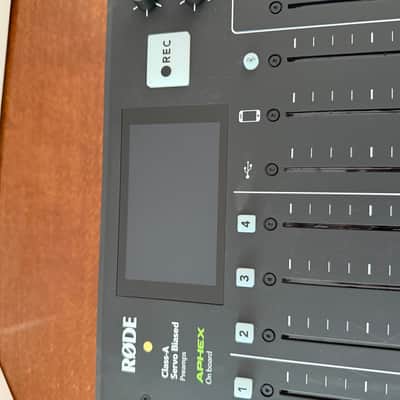 RODE RODECaster Pro Integrated Podcast Production Studio 2018 - Present - Black image 4