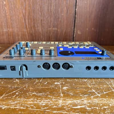Korg ElecTribe A EA-1 EA1 Analog Modeling Synthesizer w/ power supply image 3