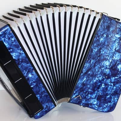 NEW Weltmeister Romance 703 5 Rows Chromatic Button Accordion, made in Germany, 96 Bass buttons, B-Gripp, Blue, incl. Straps and Case, Shipping from USA image 8