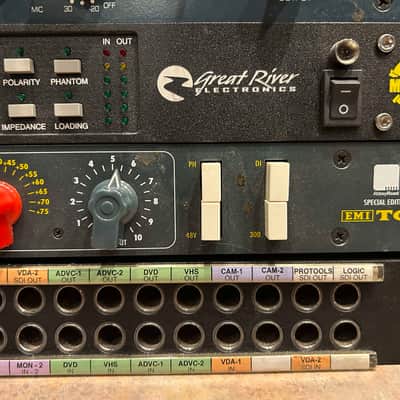 Chandler Limited TG2 - 2-Channel Mic Preamp - ABBEY ROAD SPECIAL EDITTION - WITH PSU image 5