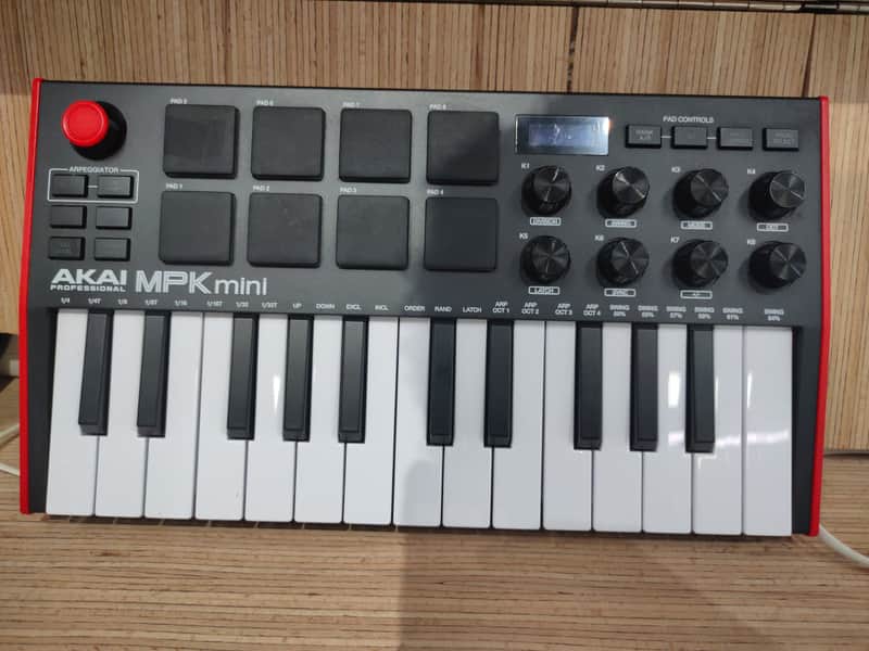 Akai MPK Mini Play Portable 25-Key MIDI Controller 2018 - Present - Black image 1