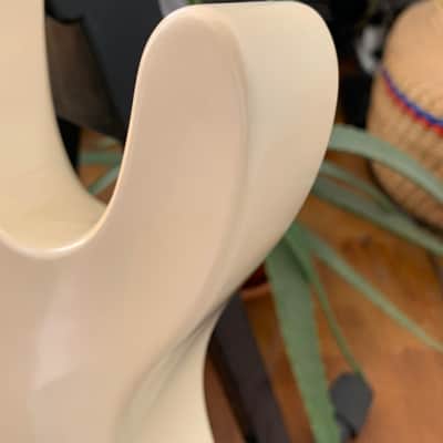 Kramer NightSwan - 1989 Cream / White image 10