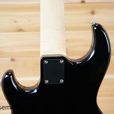 Yamaha BB235-BL - Black image 7