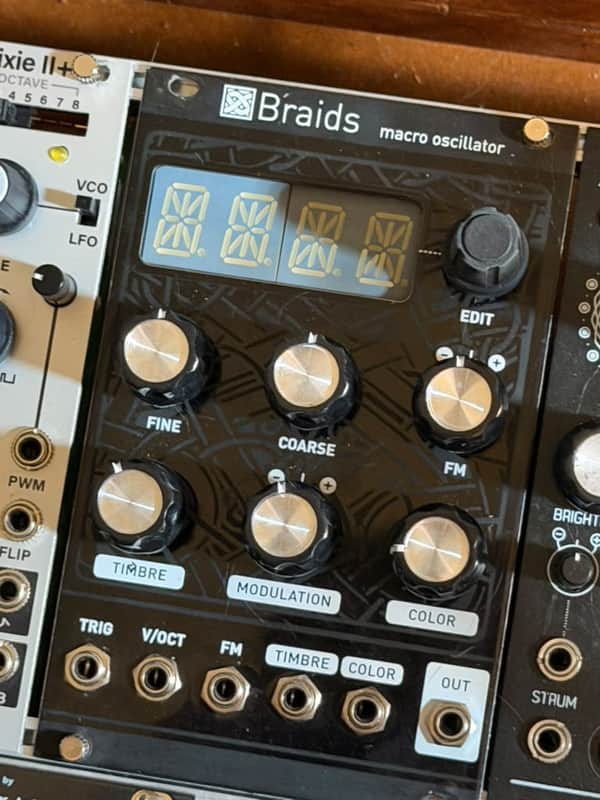 Mutable Instruments Braids 2014 - 2021 - Black image 1