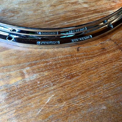 Ludwig No. 4160 16" Twin Channel Die-Cast 8-Lug Hoop 1980 - 1983 - Chrome image 3