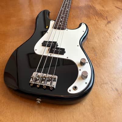Fender JV PB-331 squier Precision Bass medium scale 1984 - Nero