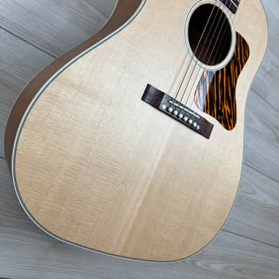 Gibson Acoustic J-35 Faded 30s Acoustic-Electric Guitar - Antique Natural image 3