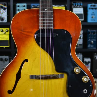 Gibson ES-120T 1964 - Sunburst image 6