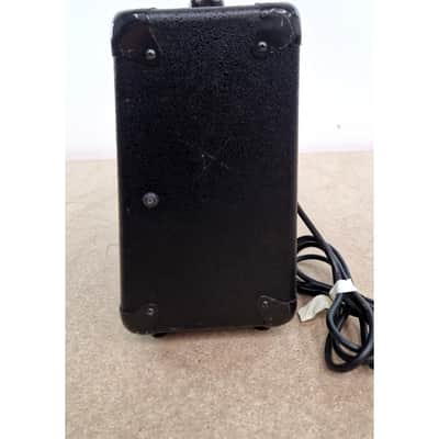Gorilla GG20 Practice Amp - Guitar Amplifiers - Good image 6