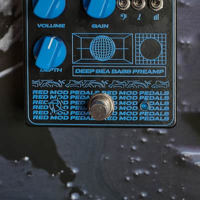 Deep Bass with DEMO Preamp overdrive image 5