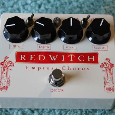 Red Witch Empress Deus 2021 - Present - Cream / Red image 1