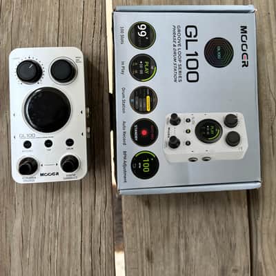Mooer GL100 looper Drum machine  - White with box sampler groove box image 5