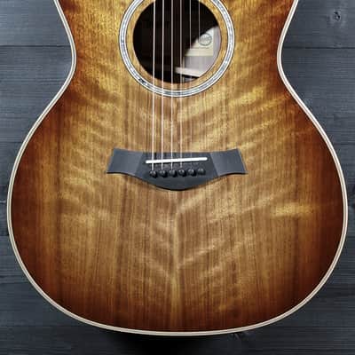 Taylor Custom Grand Auditorium Figured Walnut Acoustic-Electric Guitar | Shaded Edgeburst | ES2 Electronics image 4