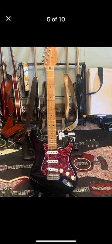Fender Stratocaster 1994 - Black/Tortoise shell pick guard image 1