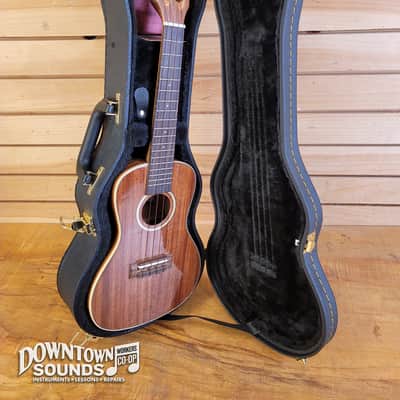 Kala KA-SMH-CG All Solid Gloss Mahogany Concert Ukulele with Hard Case - Gloss Mahogany, 1lbs 3oz image 9