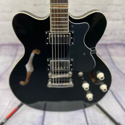 Hofner Verythin Semi Hollow Guitar | Black image 3