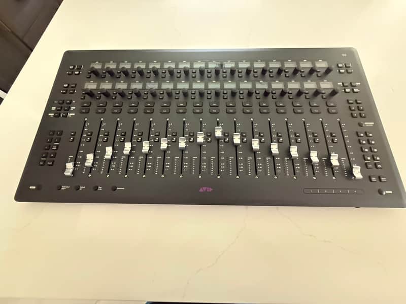 Avid S3 Control Surface and Dock S3 2020 - black image 1