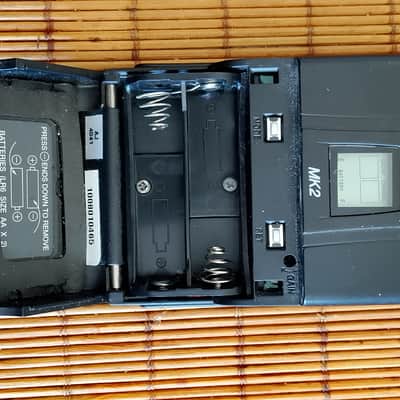 Shure U1-R7 BODY PACK TRANSMITTER 782-806 MHZ. image 2