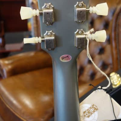 Gibson 1964 SG Standard Reissue Meastro Vibrola VOS Silver Mist Poly imagen 6