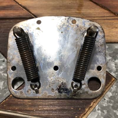 Real Life Relics Aged Nickel Mustang® Tremolo Kit    [CA8] image 4