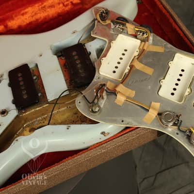 RARE custom color 1962 pre-CBS Fender Jazzmaster w/SLAB BOARD original SONIC BLUE over Sunburst image 23