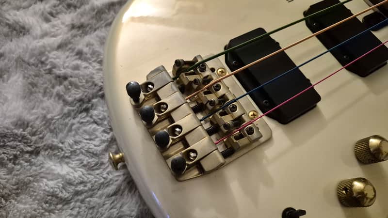 Yamaha Motion Bass MB-II - 1989 / MIJ - Vintage White - 4-String
