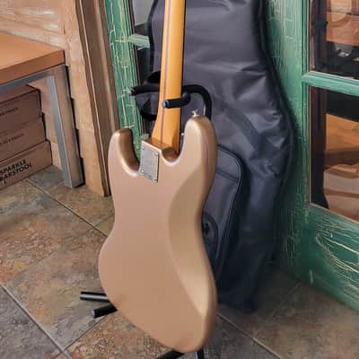 2025 Fender American Professional Classic Jazz Bass in Firemist Gold wDeluxe Bag image 19