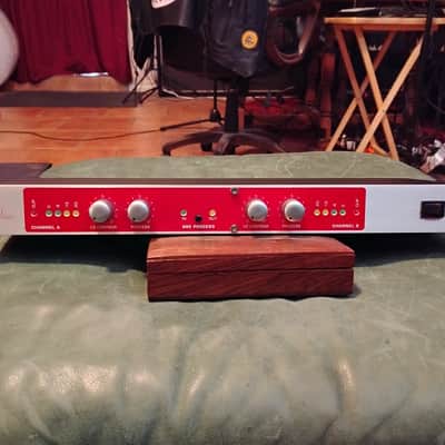 BBE 482i Sonic Maximizer 2010s - Red image 1