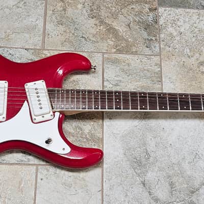 Mosrite V88 1988 autographed by Semie Moseley image 1