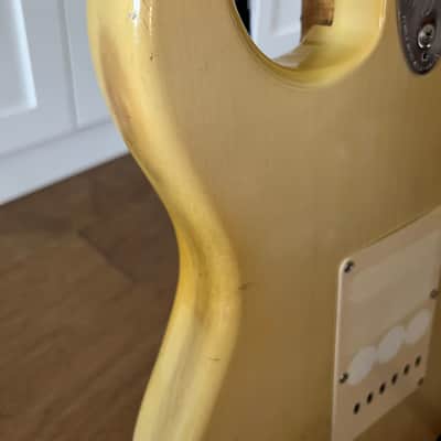 Fender Stratocaster with Maple Fretboard 1978 - 1979 - Olympic White image 11