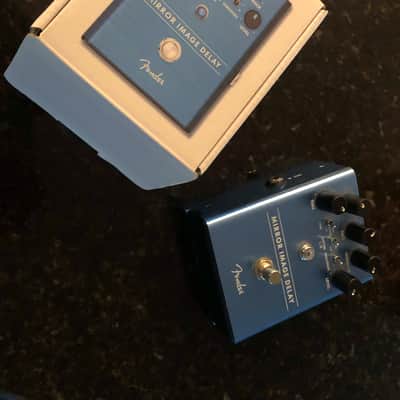 Fender Mirror Image Delay 2018 - Present - Blue image 3