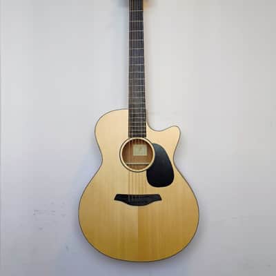 Furch Violet Series Masters Choice Grand Auditorium Cutaway Guitar - MC-Violet-Gc-SM SPE - Spruce Top - Mahogany B&S - LR Baggs SPE Pickup - 2024 - Present - Open-Pore Finish - Furch Gig Bag image 2
