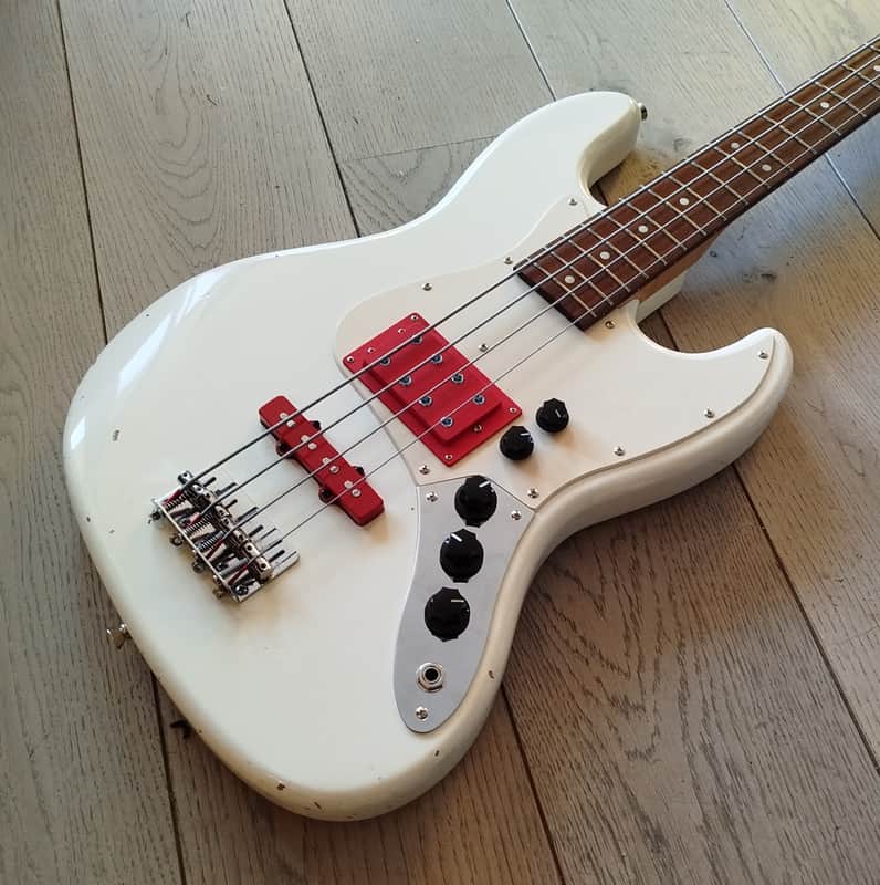 Warmoth licensed by Fender Berry Oakley Tractor Bass 2010s - White, Walbucker pickup, Wal2 preamp image 1