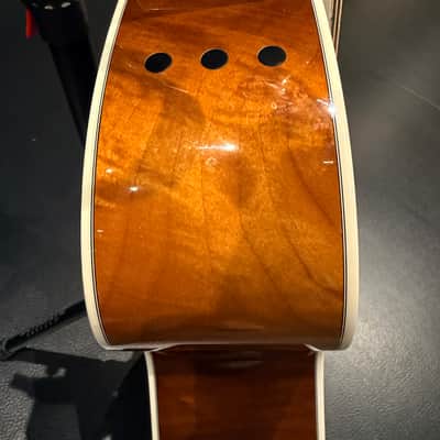 Taylor 614ce with LR Baggs Pickup Honey Sunburst image 15