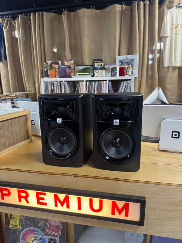 JBL 305P MkII 2-Way 5" Active Nearfield Studio Monitors (Pair) 2010s - Black image 1