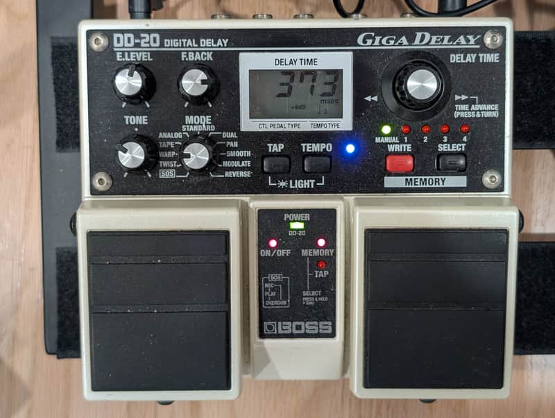 Boss DD-20 Giga Delay | Reverb